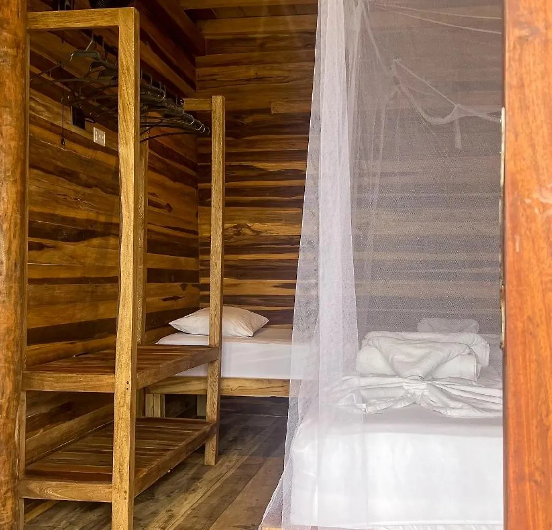 Hostal Mocambo Beach Guachaca